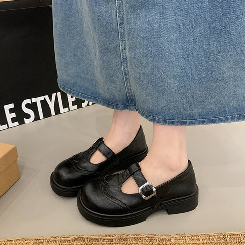 Women's Carved Platform Mary Janes - Retro Leather Shoes