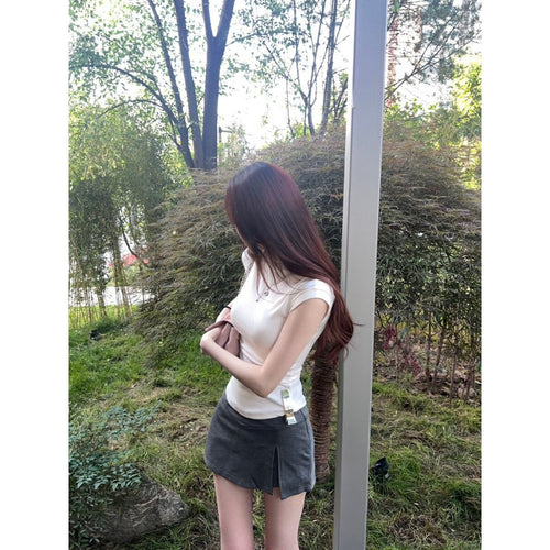 Summer Outfit Mock-neck Knit Top and Gray Slit Skirt Set