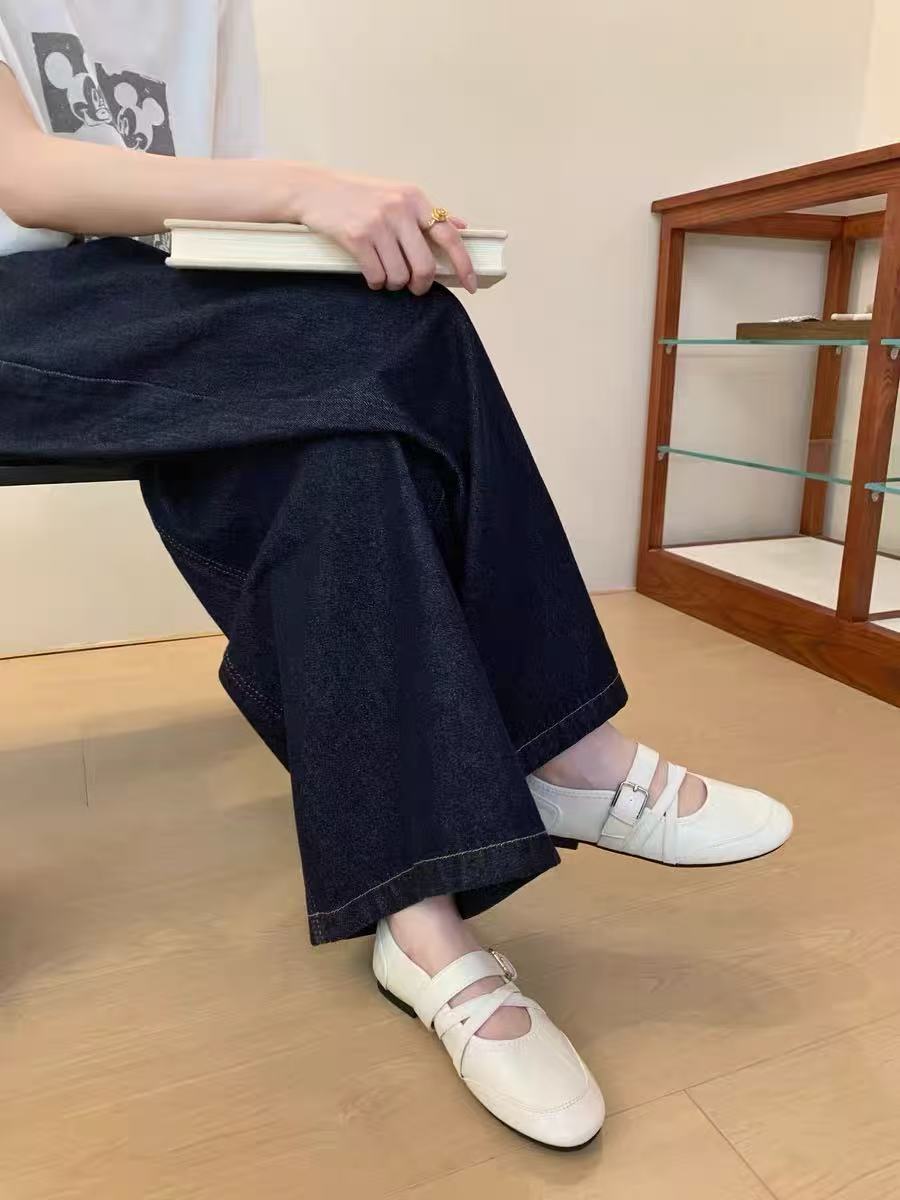 Women's Vintage Ballet Mary Janes - Retro Red Sneakers
