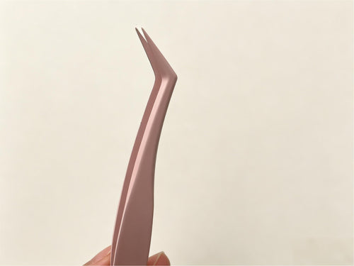 Non-Sticky Lash Tweezers for Perfect Eyelash Application