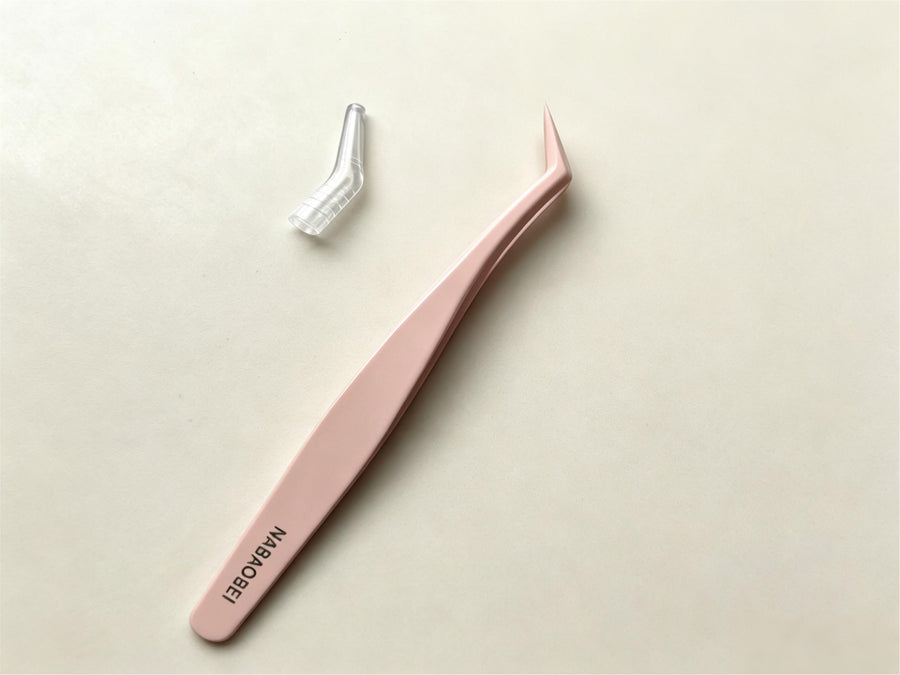 Non-Sticky Lash Tweezers for Perfect Eyelash Application