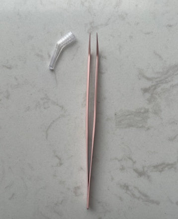 Non-Sticky Lash Tweezers for Perfect Eyelash Application