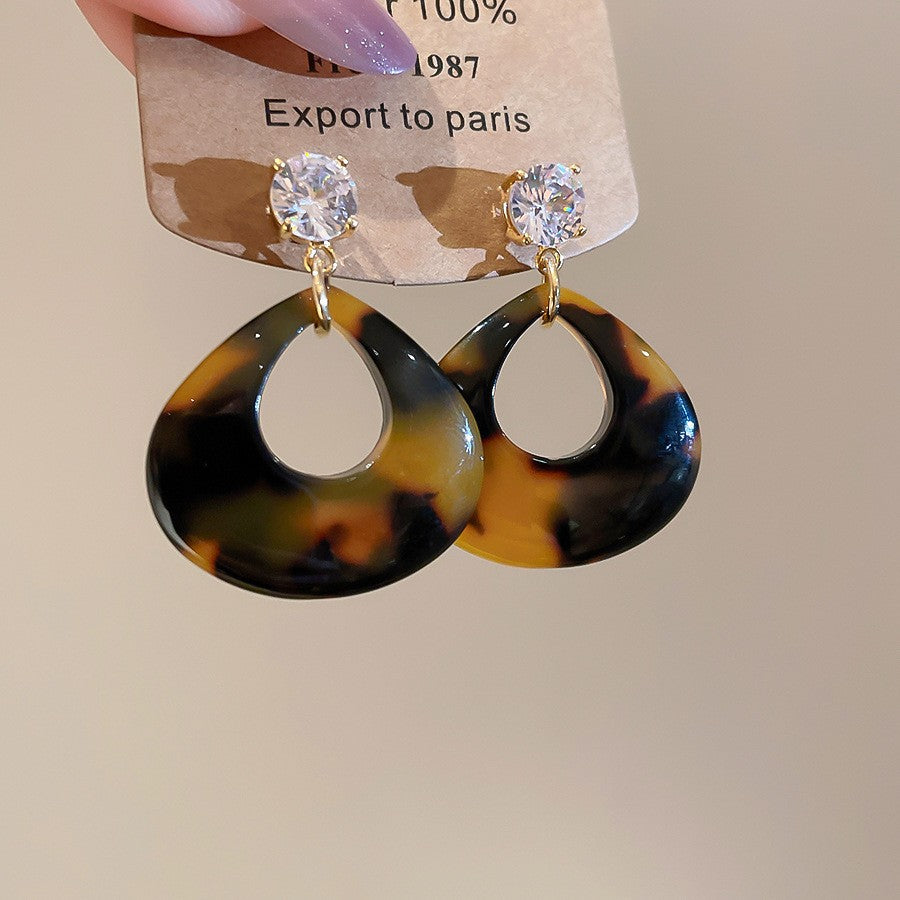 Street Fashion French Vintage Magic Circle Hoop Earrings