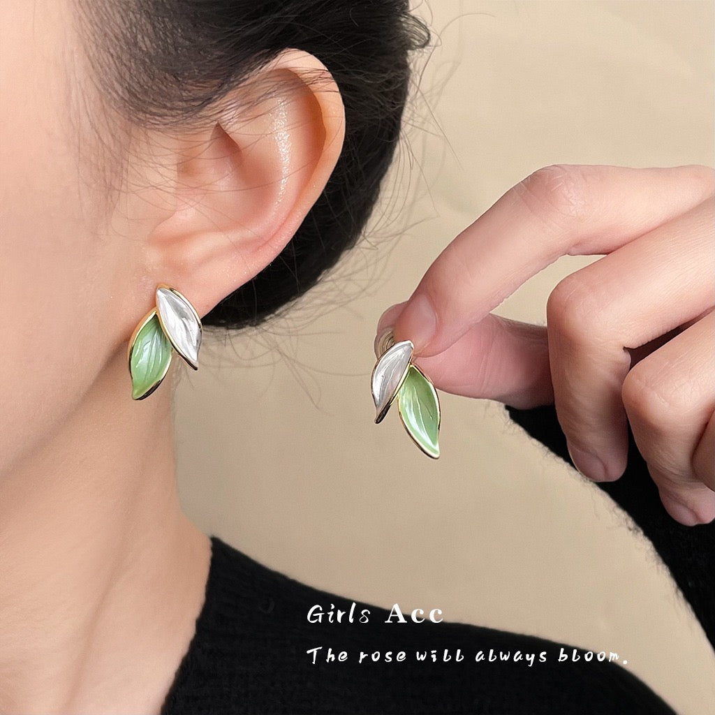 Forest Style Floral Ear Clips - Sweet Coil Clip On Earrings