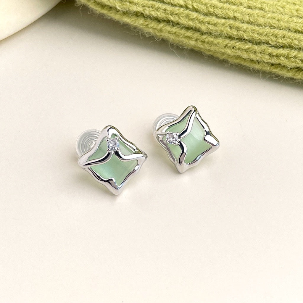 Forest Style Floral Ear Clips - Sweet Coil Clip On Earrings
