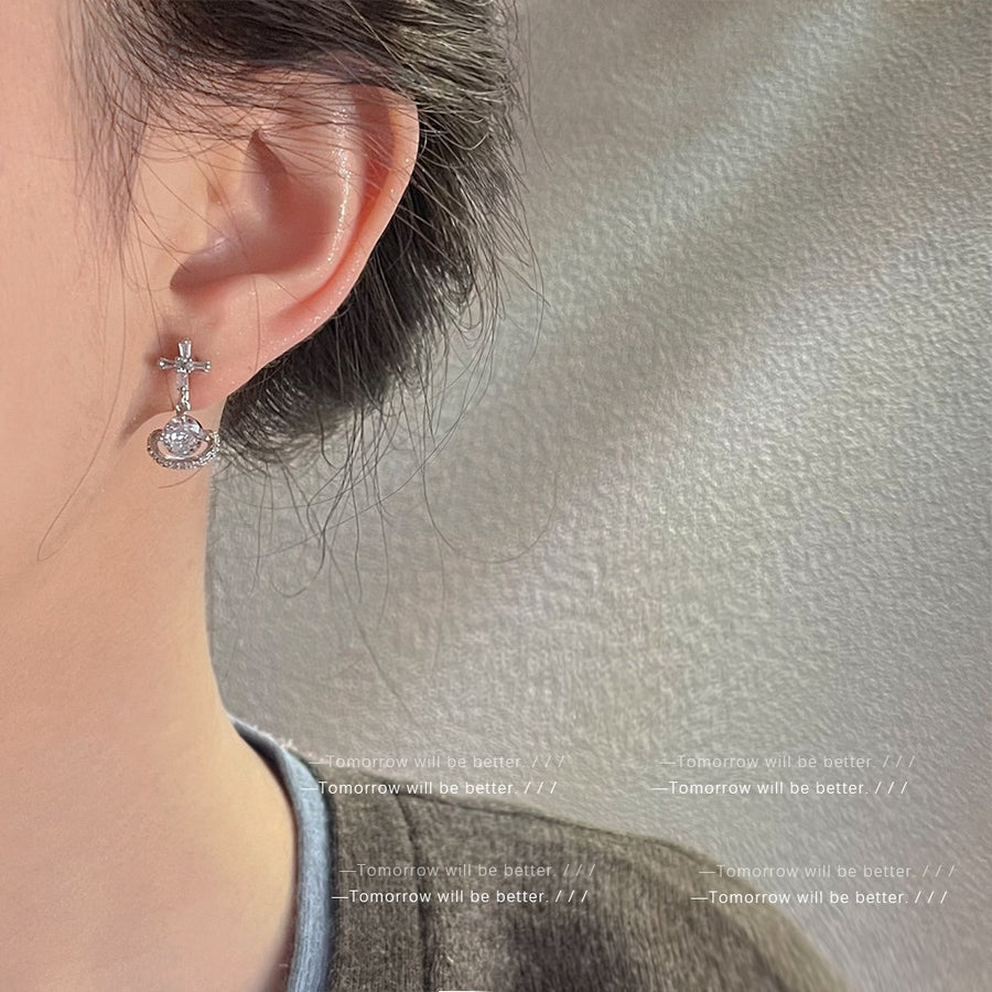 Niche Minimalist Geometric Pearl Coil Ear Clips for Women