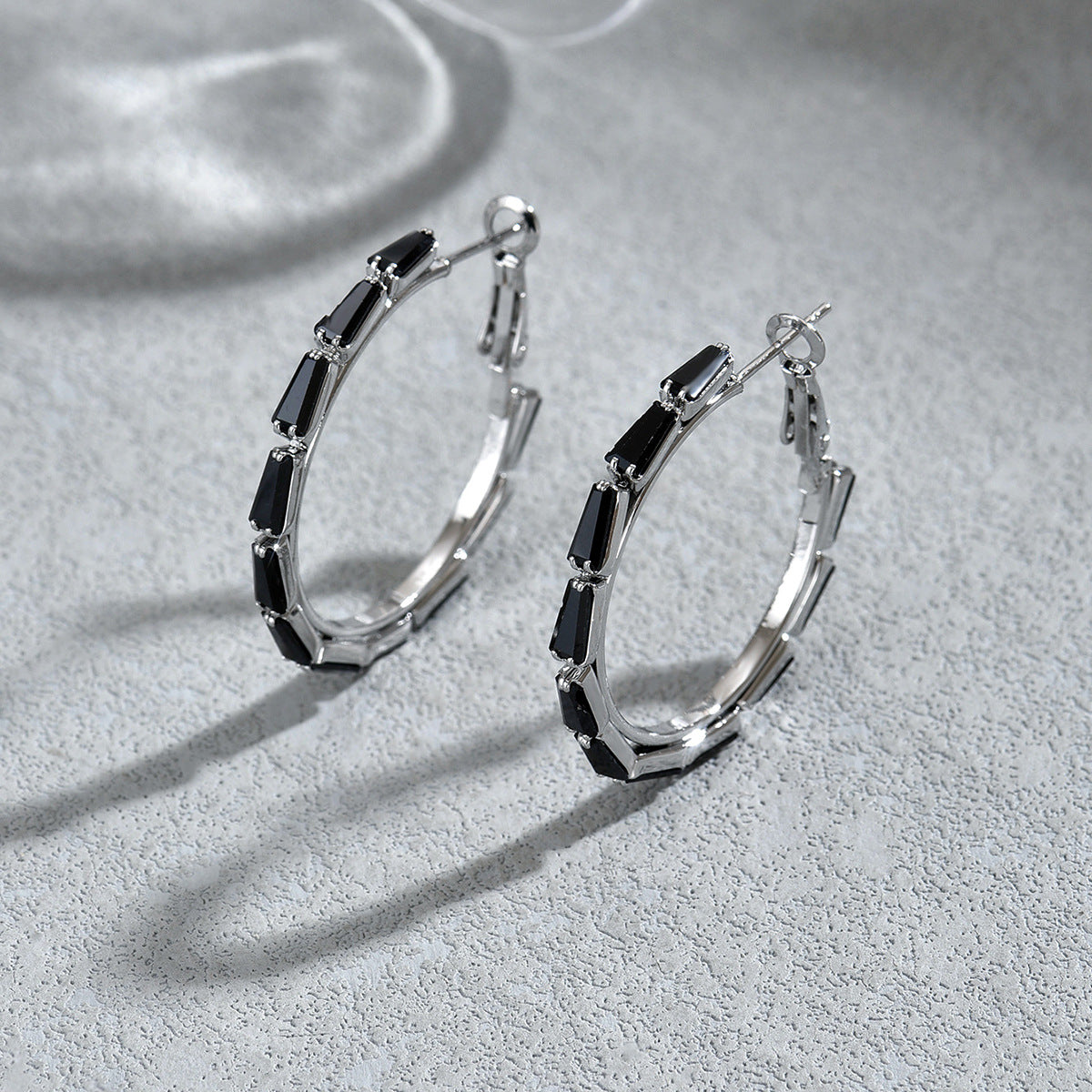 European American Light Luxury C Shape Stud Earrings