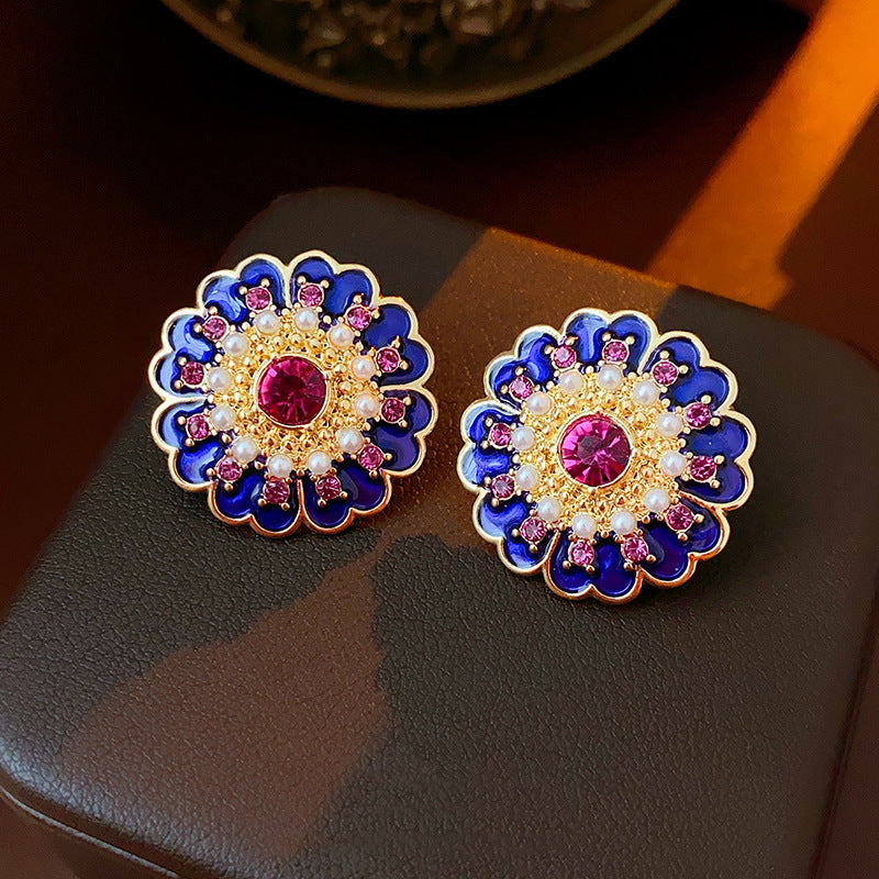 Vintage Silver Needle Elegant Earrings for Women - Retro Studs