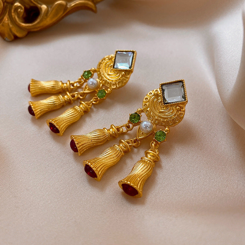Elegant Silver Needle Vintage Stud Earrings for Women