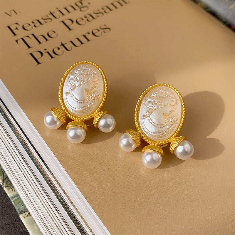 Elegant Silver Needle Vintage Stud Earrings for Women