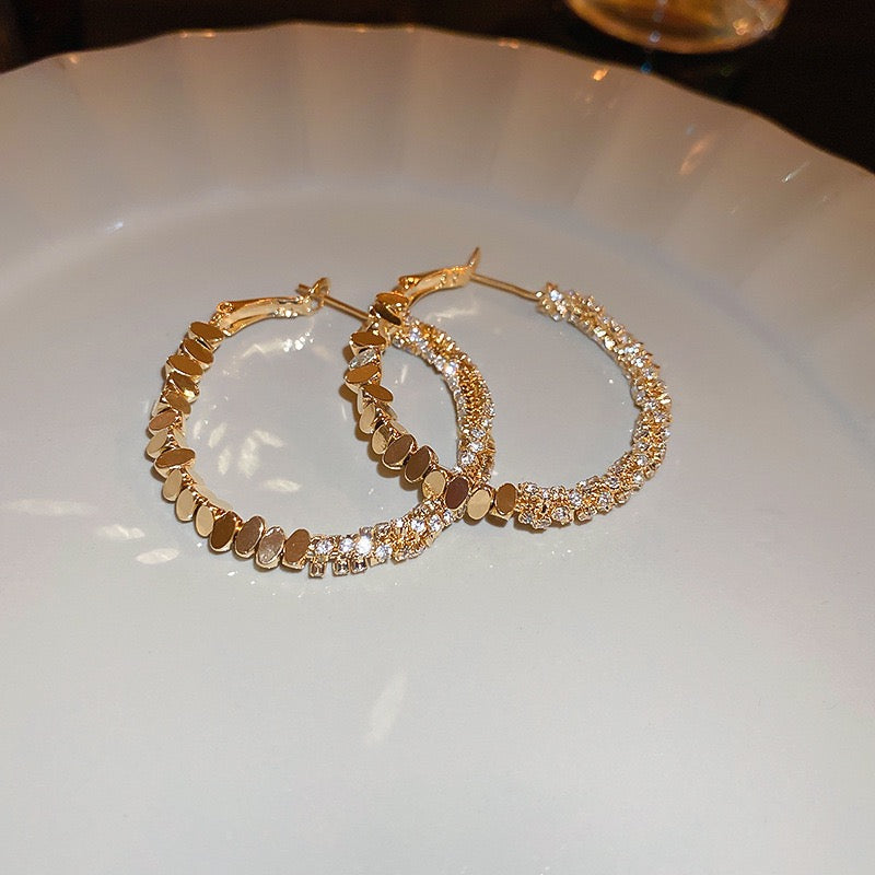 Silver Needle C-Shaped Hoop Earrings for Women - Geometric Luxury