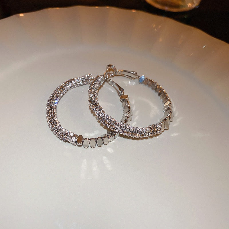 Silver Needle C-Shaped Hoop Earrings for Women - Geometric Luxury
