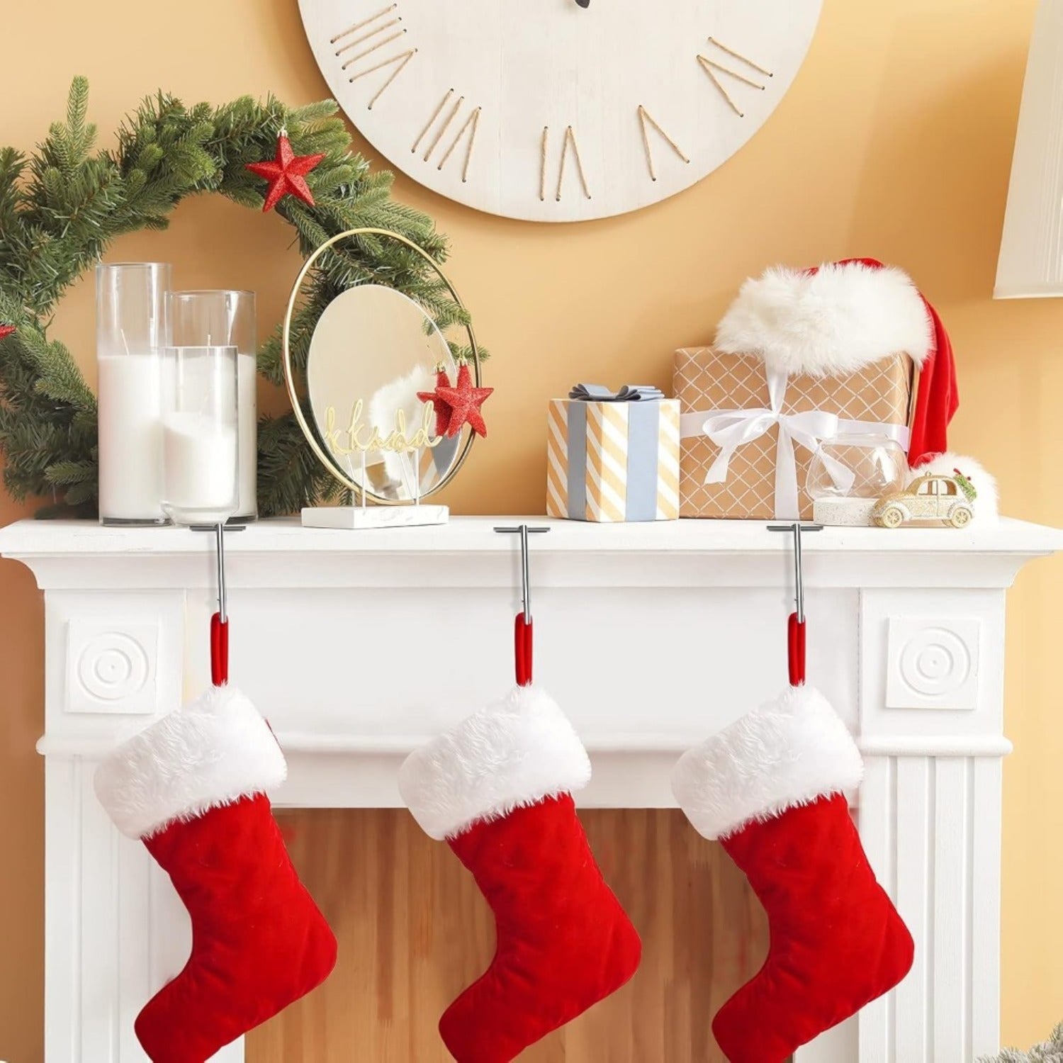 Set of 4 Christmas Stocking Hooks - Desk Organizer for Festive Decor
