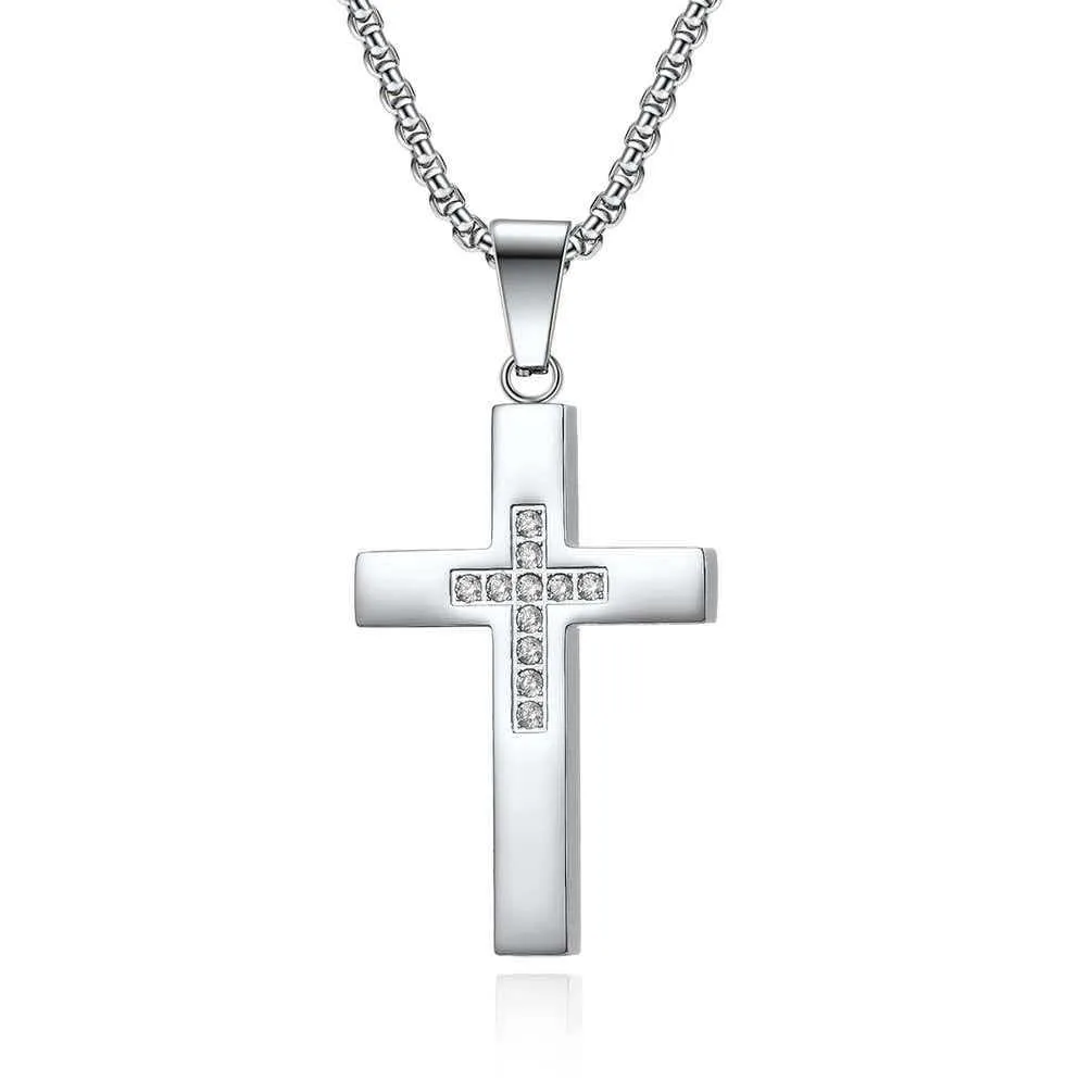 Elegant Gold Necklace with Stainless Steel and Zircon Inlay