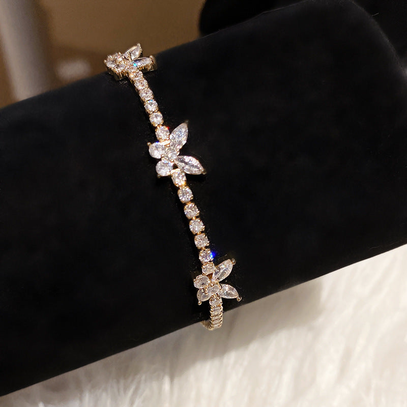 Luxury Floral Clasp Bangle - French Style Flower Bracelet