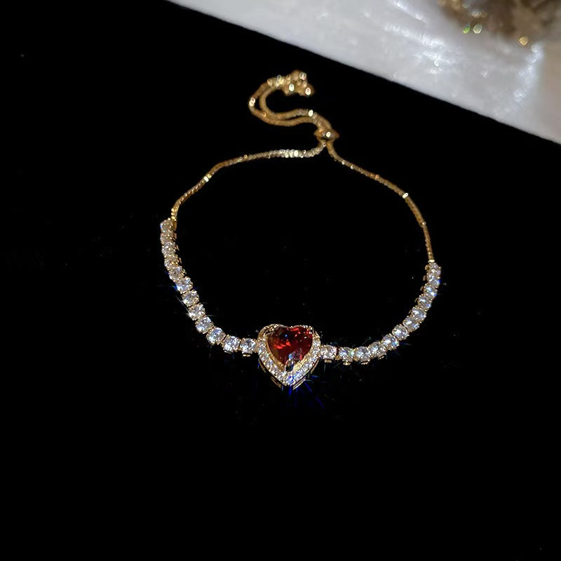 Exquisite Western Style Zirconia Heart Bangle Bracelet