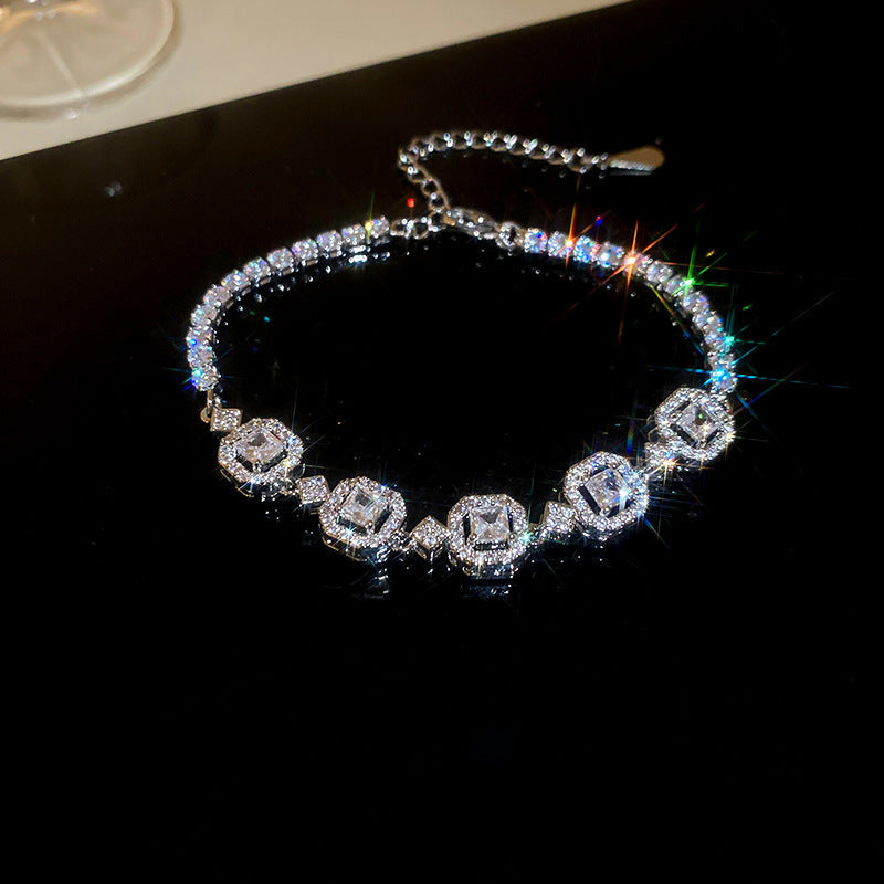 Chic Zirconia Love Heart Bracelet - Trendy Hand Jewelry