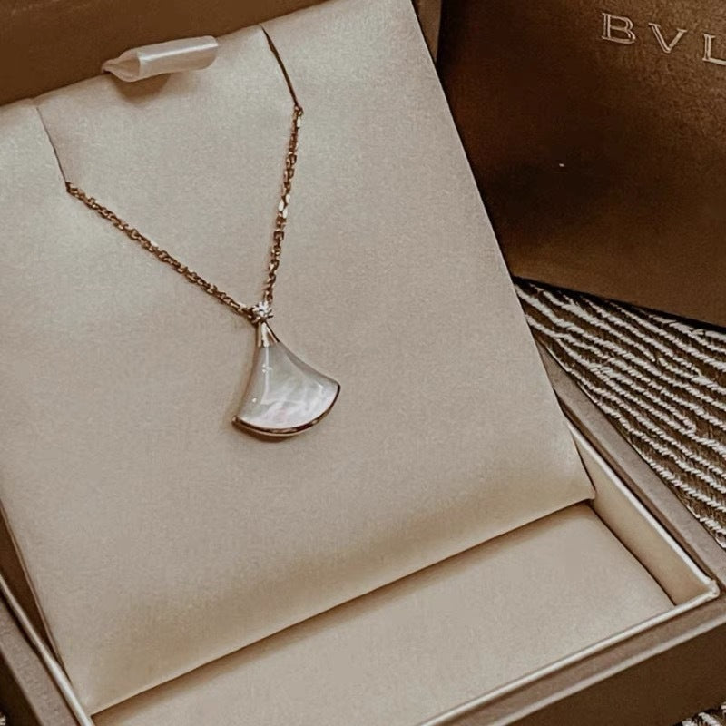 Elegant Light Luxury Fan Skirt Pendant Necklace for Women