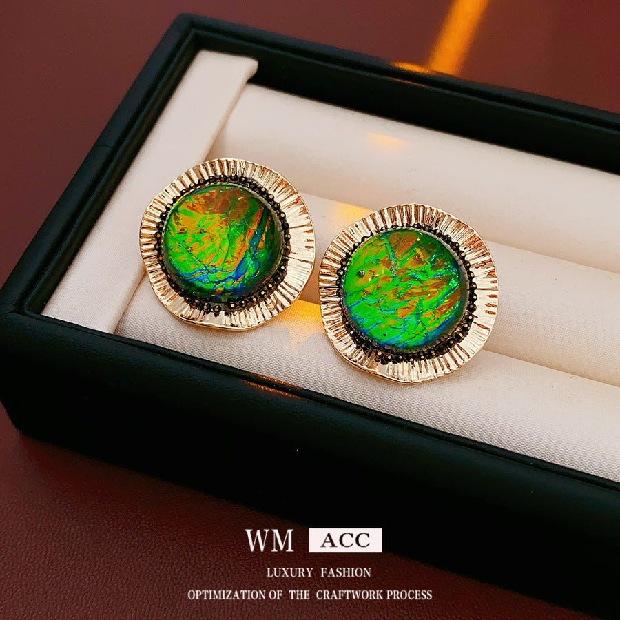 Vintage Fashion Round Resin Stud Earrings - Light Luxury Style
