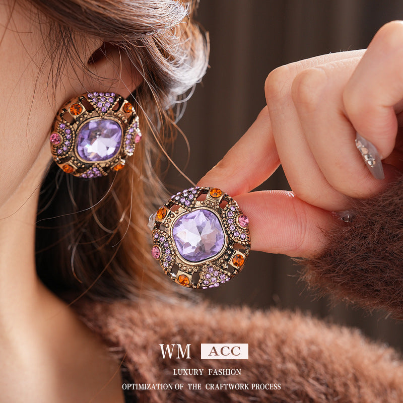 Niche Retro Palace Ear Cuffs - Light Luxury Clip On Earrings