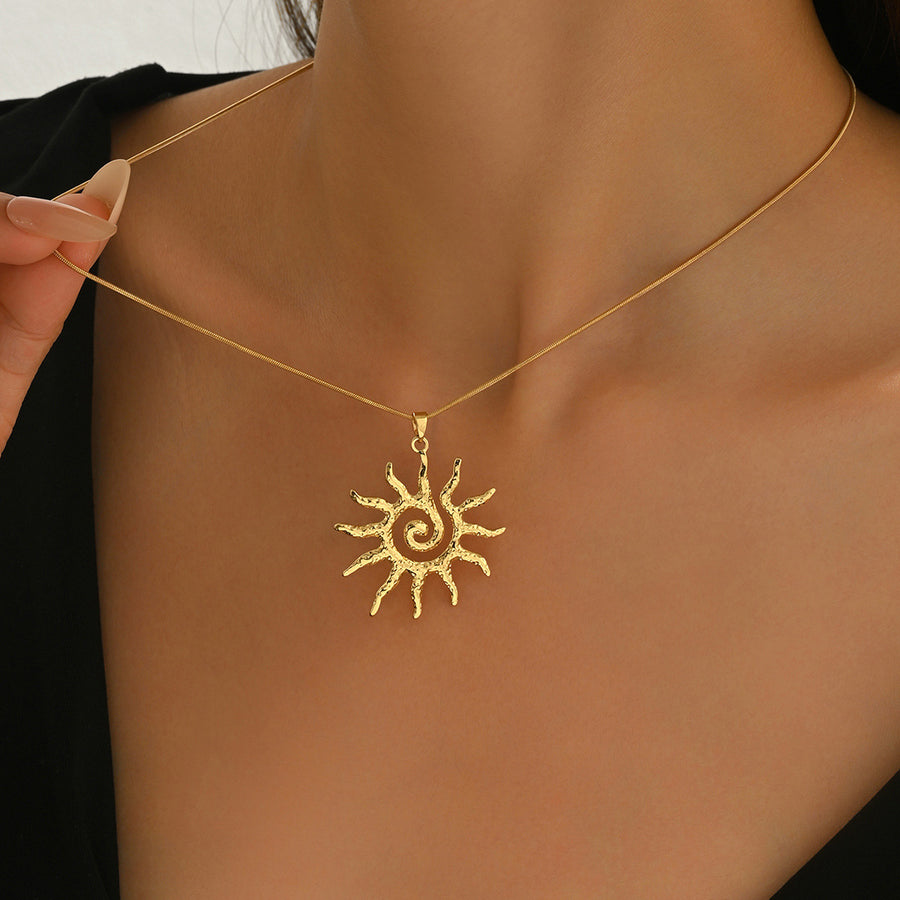 Unique Sunflower Pendant Necklace for Women - Trendy Clavicle Chain