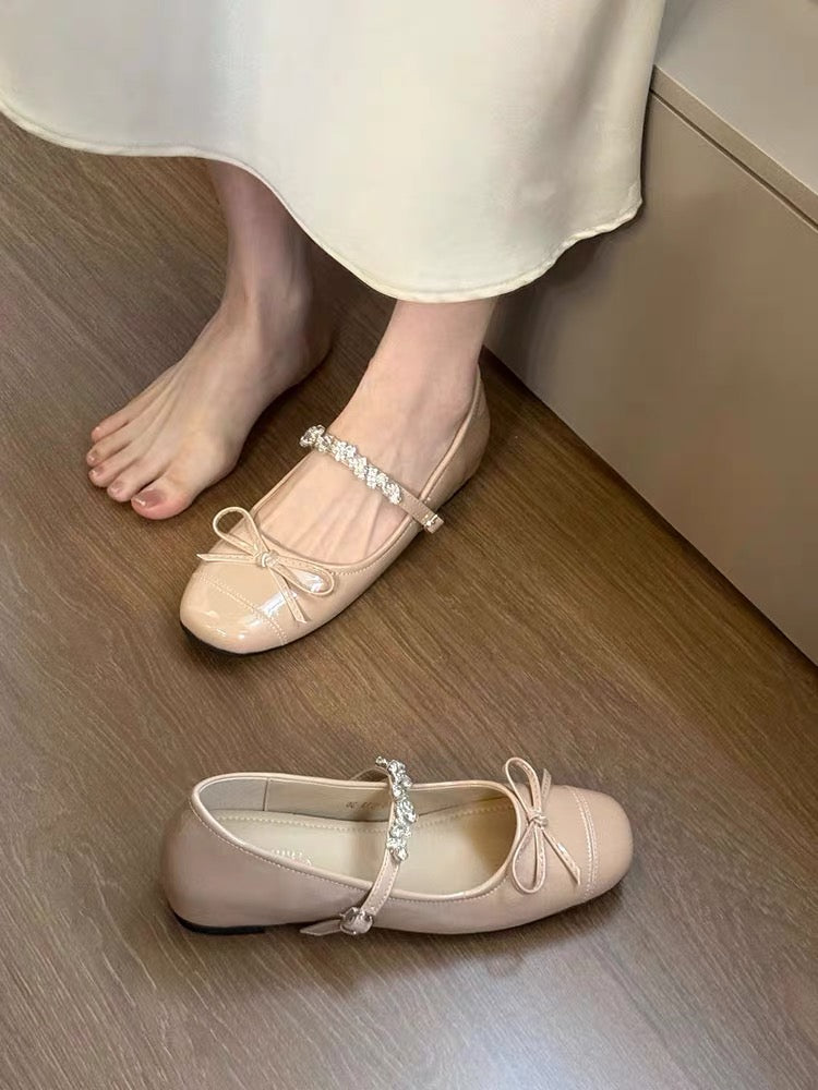 2026 New Autumn French Minimalist Shoes - Retro Rhinestone Flats