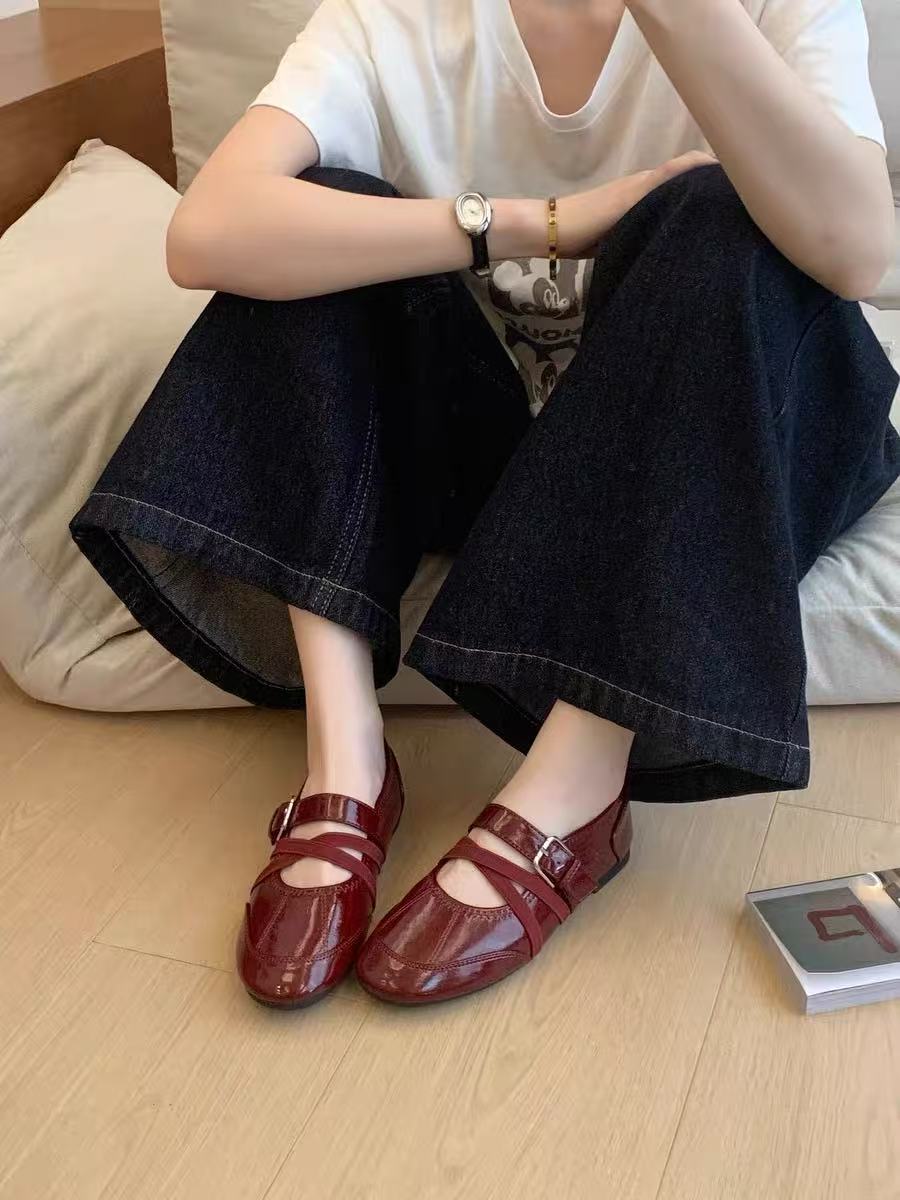 Women's Vintage Ballet Mary Janes - Retro Red Sneakers
