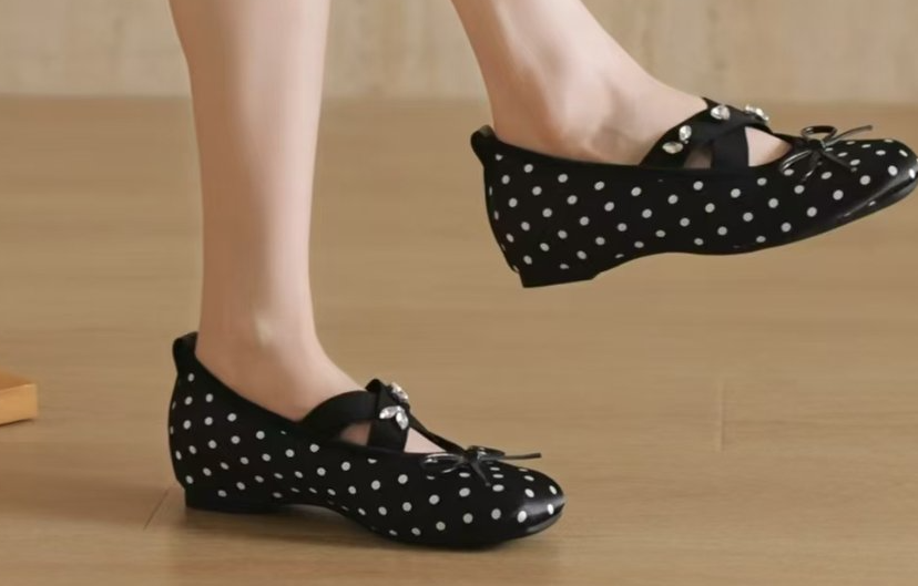 French Gentle Style Satin Ballet Flats with Rhinestone Bow