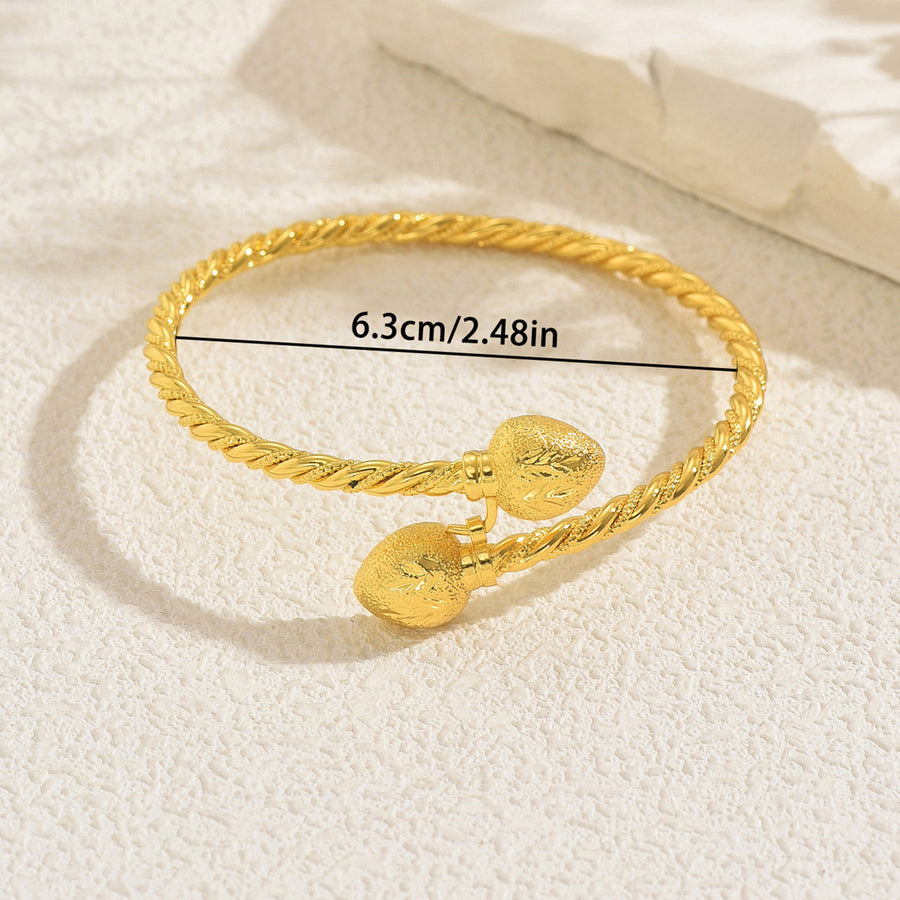 Light Luxury Geometric Bangle for Women - 18K Plated