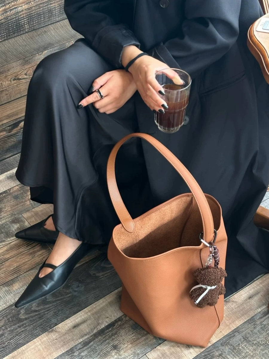 New Cross-Border Cowhide Baguette Handbag for Women