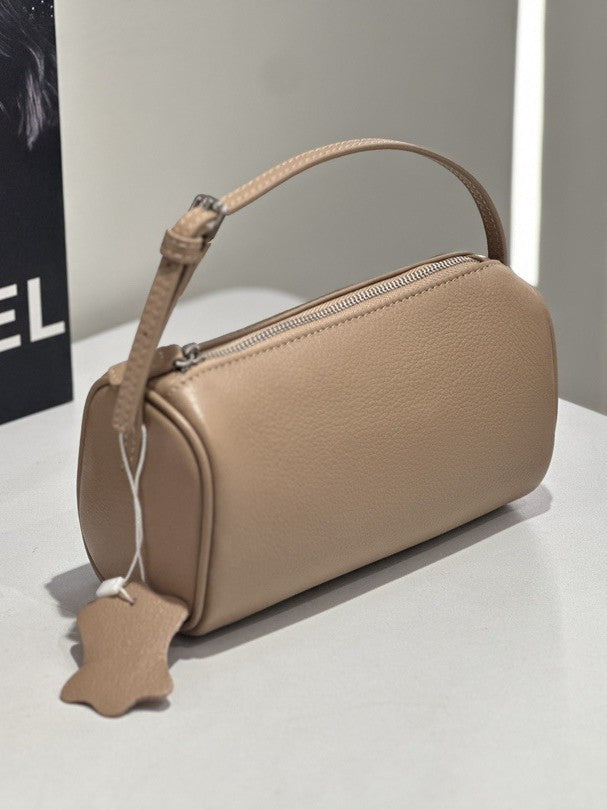 Customizable Cowhide Shoulder Pen Holder Bag for Women