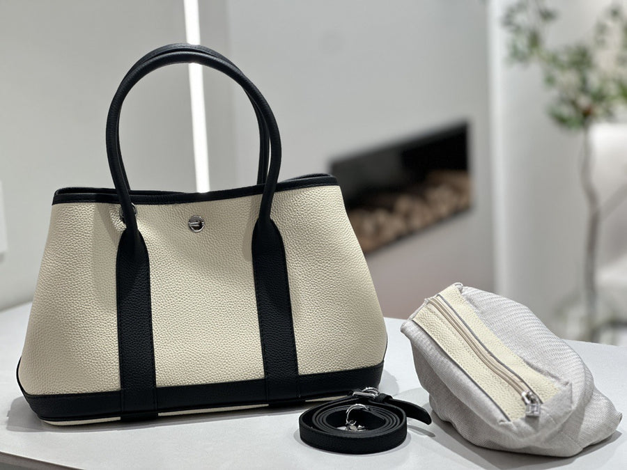 Genuine Leather Women's Handbag - Stylish & Spacious Tote