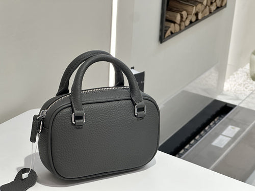 Light Luxury Women's Handbag - Stylish Tote for Every Occasion