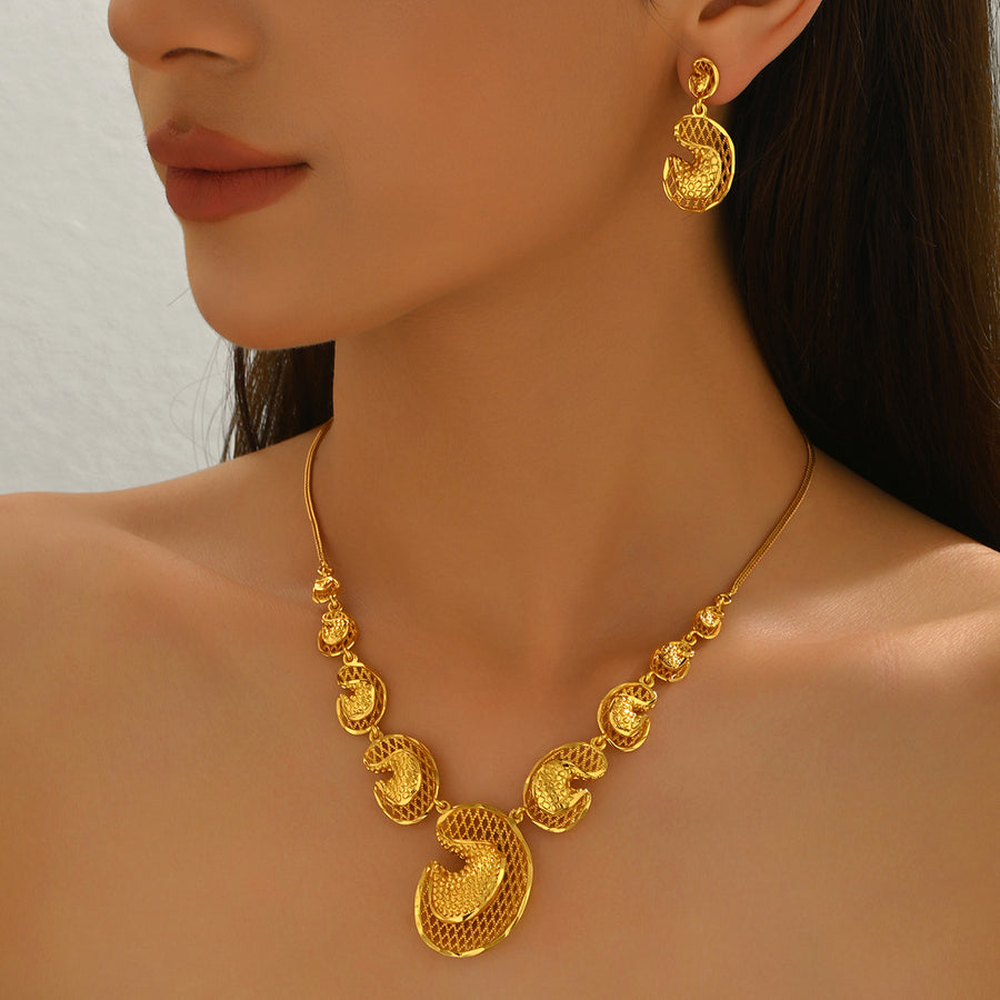 Elegant 2Pcs Jewelry Set: Gold Necklace & Earrings for Women