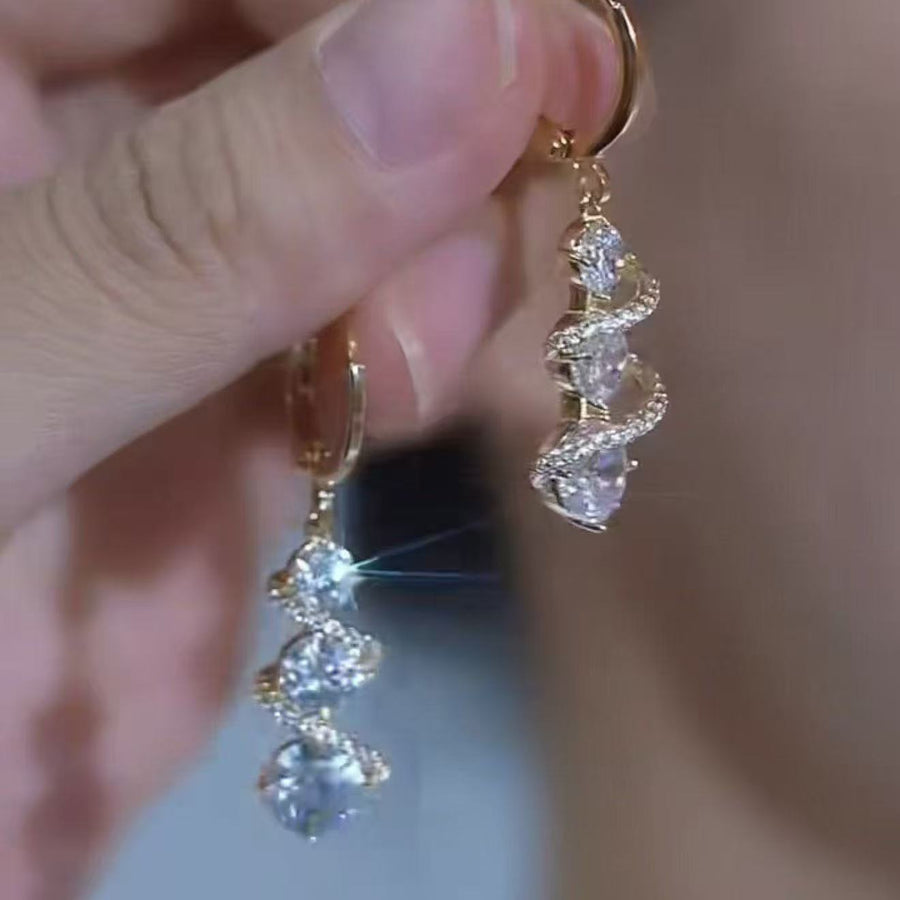 French Style Light Luxury Sparkling Earrings for Women
