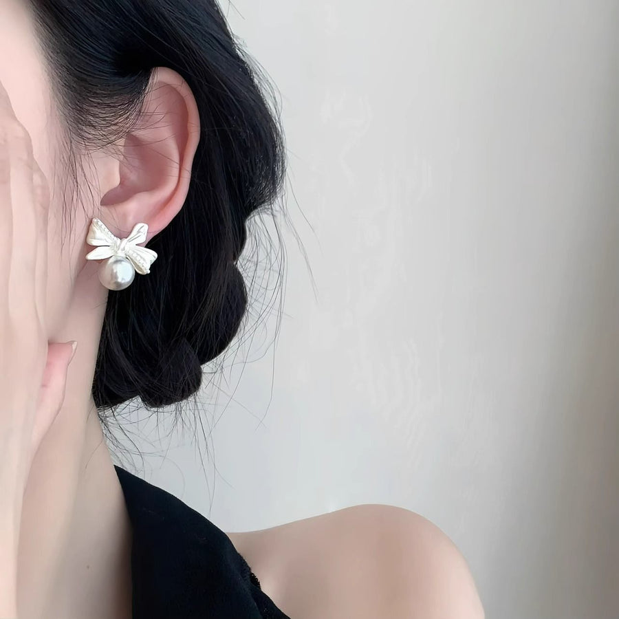 Elegant French Vintage White Pearl Bow Earrings