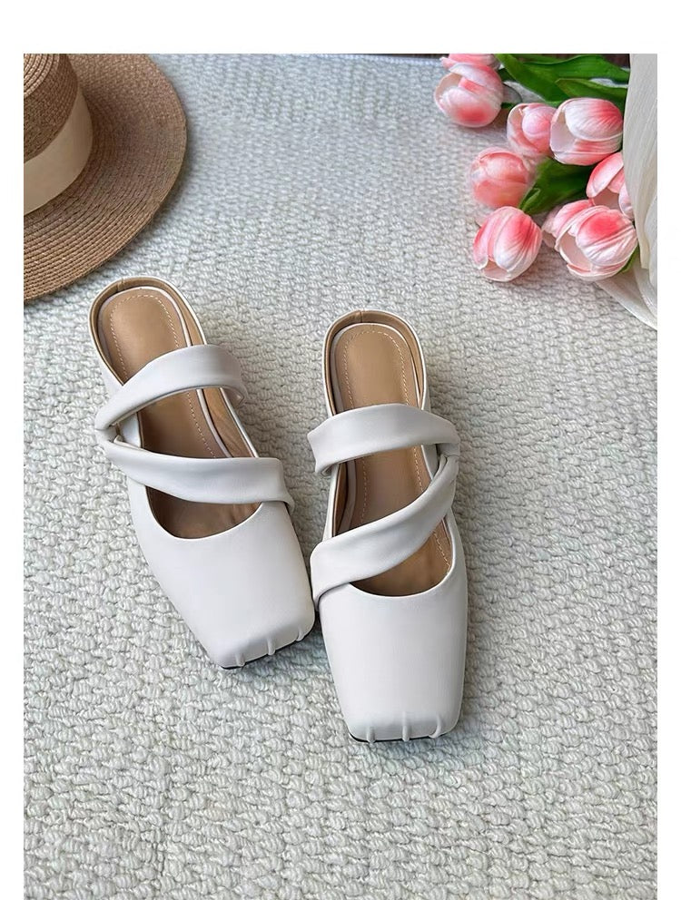 2026 Summer Korean Style Women Retro Closed Toe Sandals