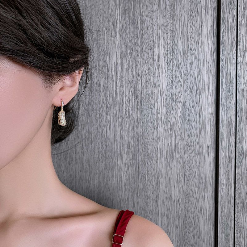 Niche Designed Peanut Shaped Earrings - Trendy Pearl Ear Ornaments