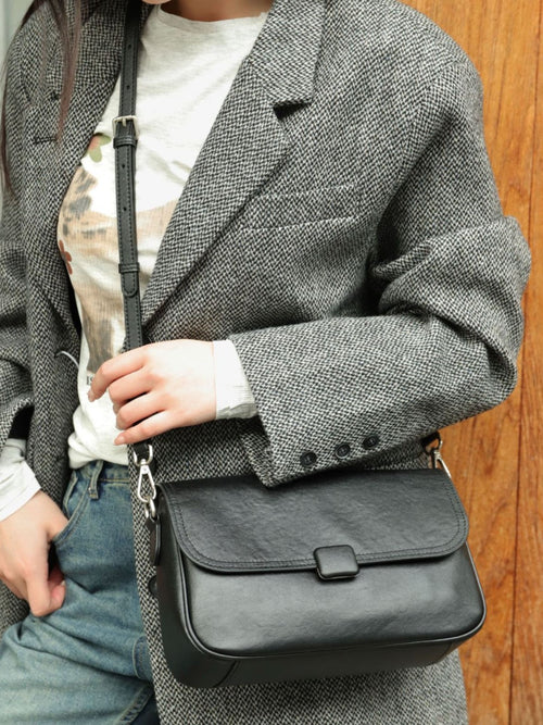 Real Leather Women's Bag - Stylish Crossbody for Commuting
