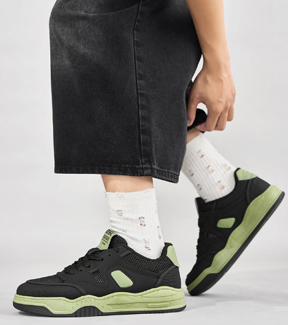 Stylish Low-top Mesh Skate Sneakers for Spring Summer