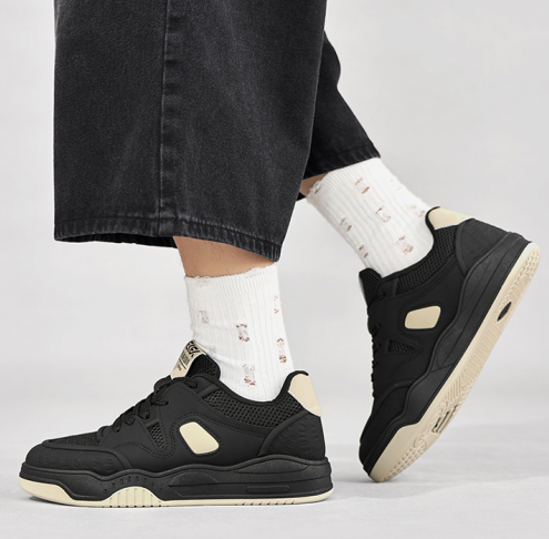 Stylish Low-top Mesh Skate Sneakers for Spring Summer