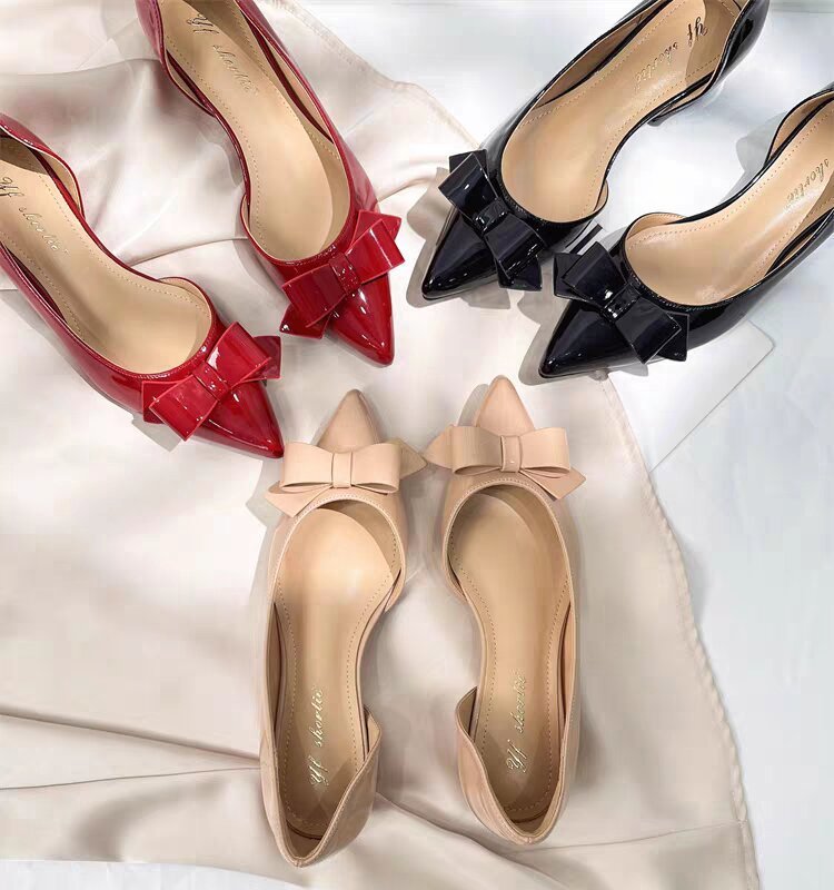 Stunning Patent Leather Bow Side Cutout Sandals for Women
