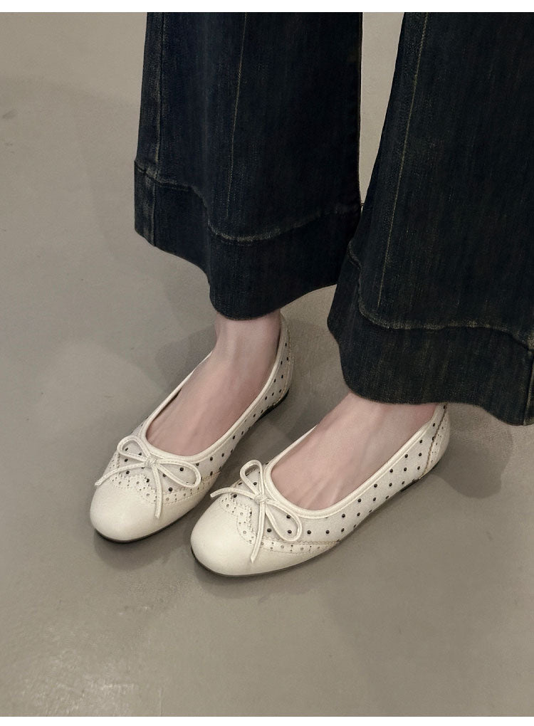 Women Vintage Polka Dot Brogue Ballet Flats for Casual Elegance
