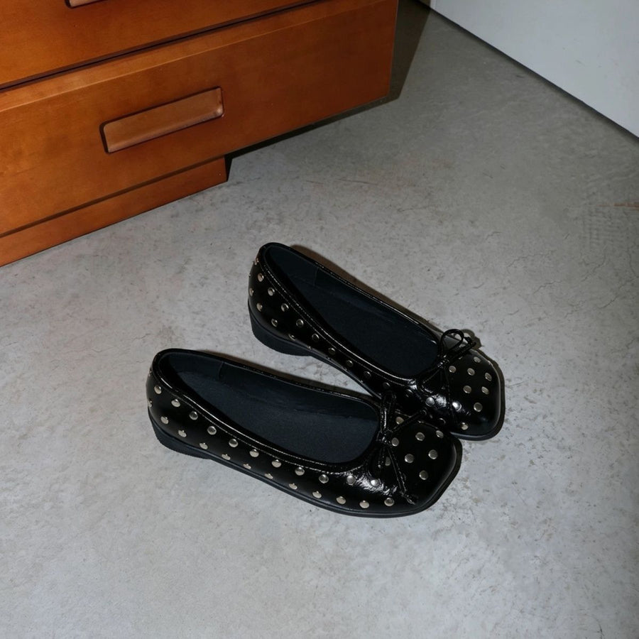 Stylish Women's Black Studded Flats for Spring & Summer