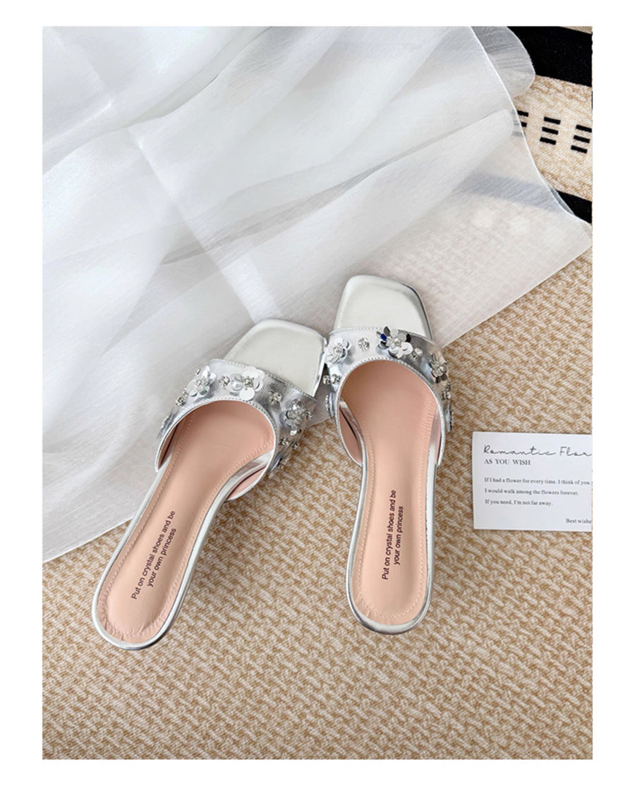 2026 New Women French Luxury One-Strap Slide Sandals