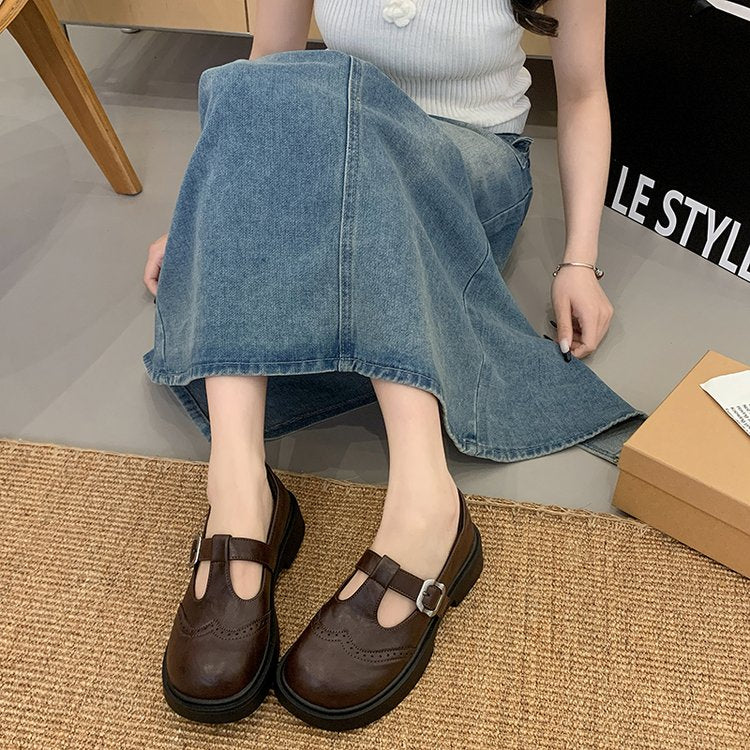 Women's Carved Platform Mary Janes - Retro Leather Shoes
