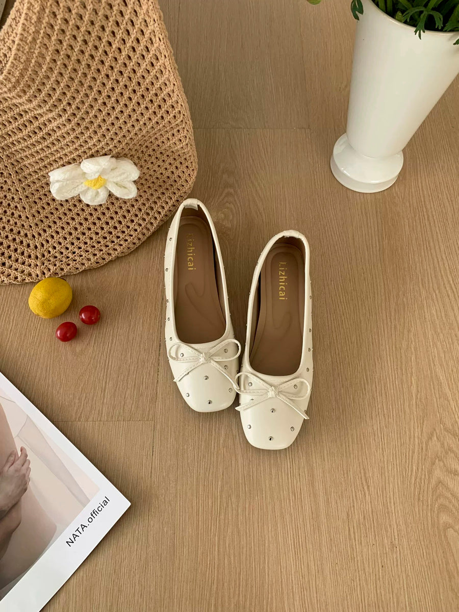 Women Vintage Rivet Bow Flat Shoes – Comfortable Driving Shoes