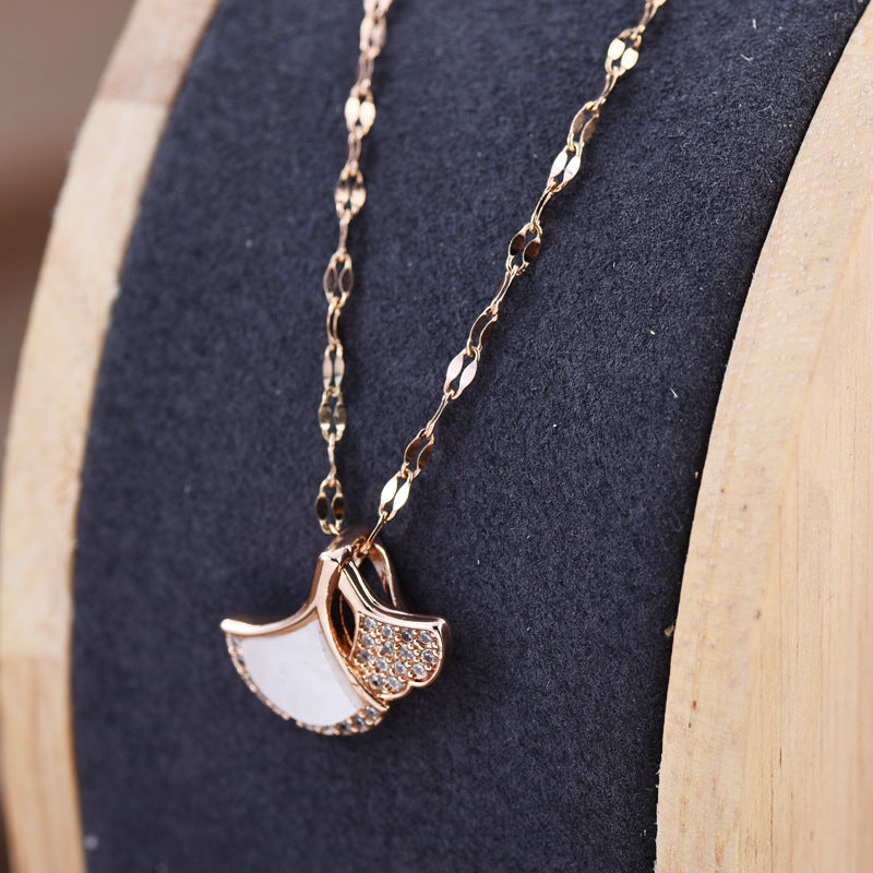Dainty Ginkgo Leaf Pendant Necklace for Women - Elegant Sweater Jewelry