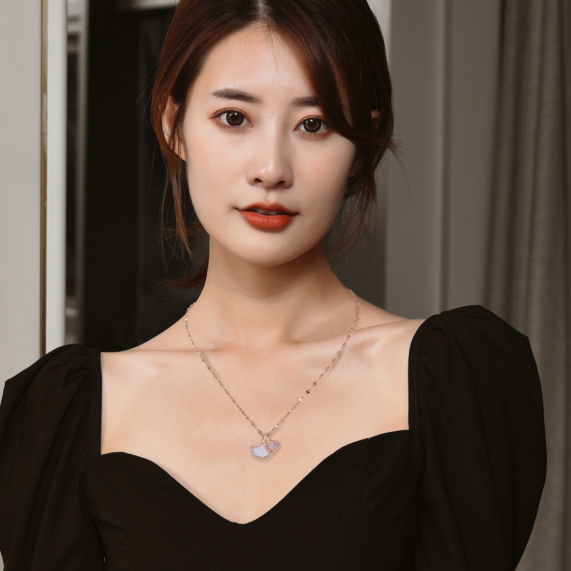 Dainty Ginkgo Leaf Pendant Necklace for Women - Elegant Sweater Jewelry