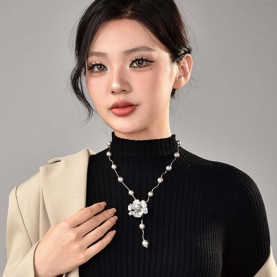 Dainty Flower Zircon Pearl Sweater Chain for Women